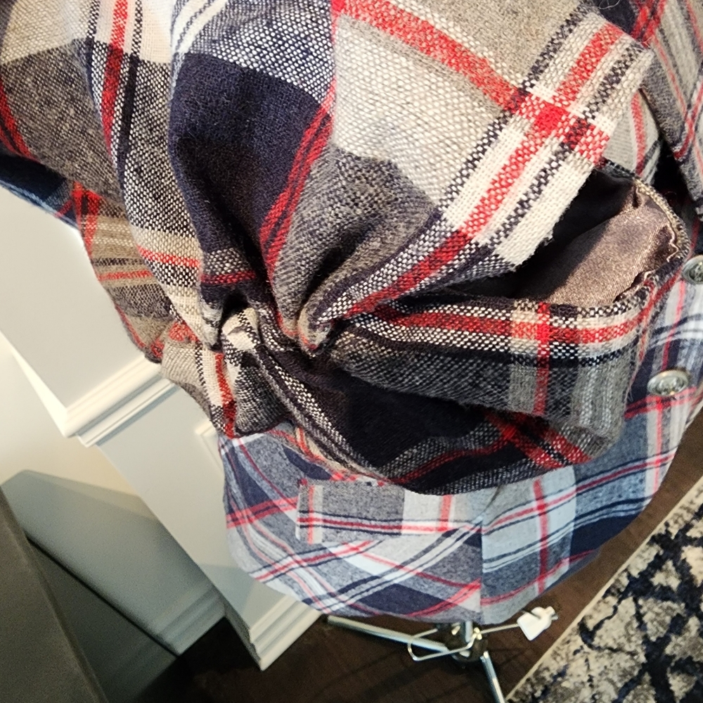 Blazer - Picture 7 of 9